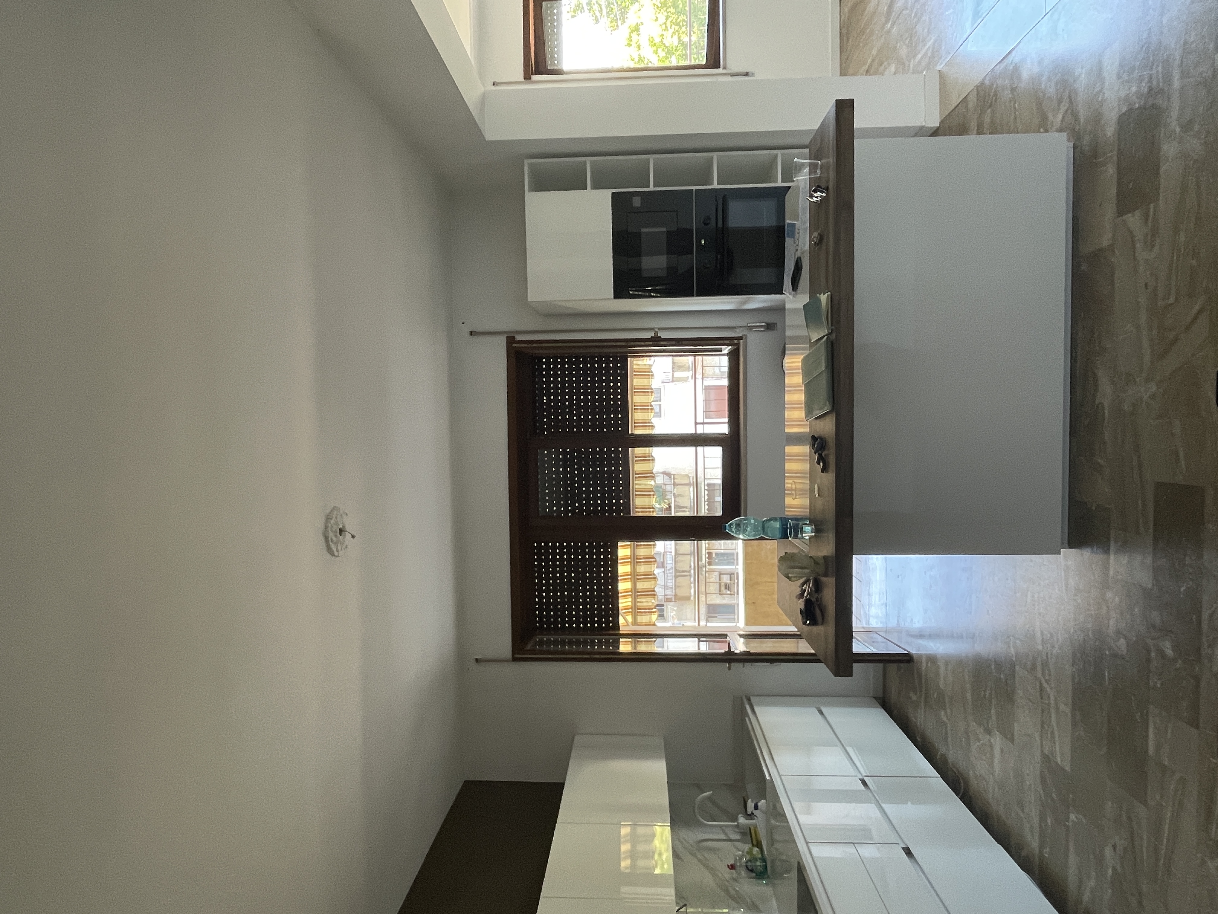 Ingresso 2 — prima